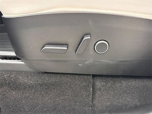 Used 2021 Tesla Model Y Performance image 16