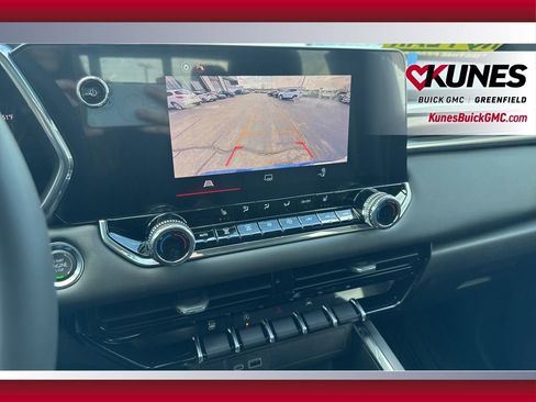 New 2026 GMC Canyon Elevation image 25