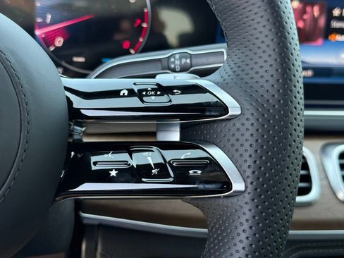 New 2026 Mercedes-Benz GLS 580 4MATIC image 23