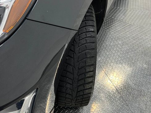 Used 2018 Chevrolet Equinox Premier AWD/4WD image 36