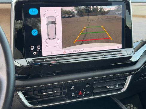 Used 2024 Volkswagen Atlas SE image 23