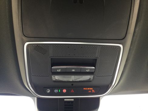 Used 2025 Buick Enclave Avenir w/ Super Cruise Package AWD/4WD image 17