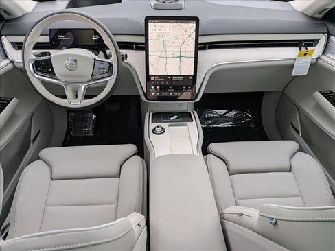 New 2025 Volvo EX90 Ultra w/ Protection Package Premier image 16