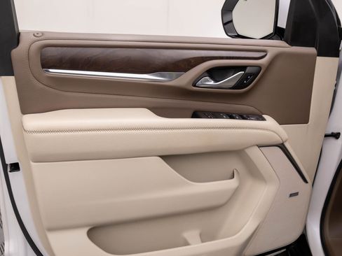 Used 2021 GMC Yukon Denali image 13