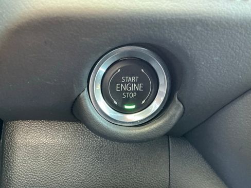 Used 2025 Chevrolet Tahoe LT image 41