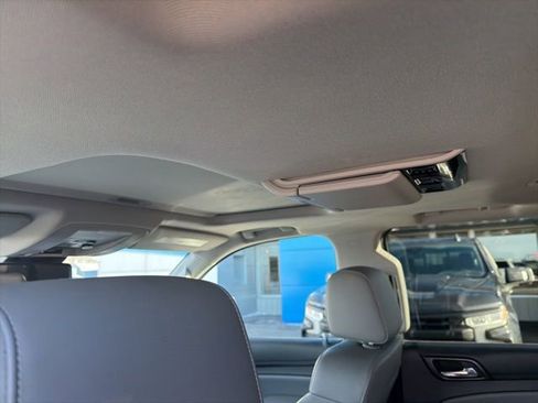 Used 2017 Chevrolet Tahoe LT w/ LT Signature Package image 11
