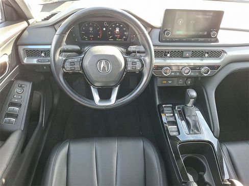 Used 2023 Acura Integra image 11