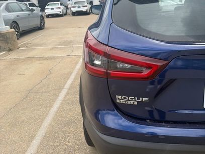 Used 2021 Nissan Rogue SL w/ Premium Package