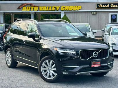 Used 2016 Volvo XC90 T6 Momentum w/ Momentum Plus Package
