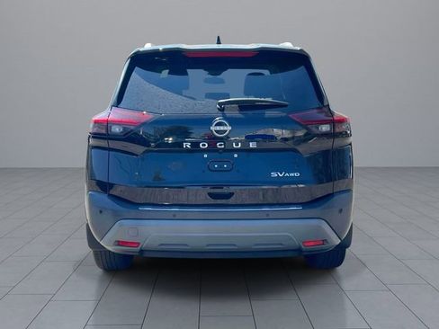 Used 2023 Nissan Rogue SV w/ SV Premium B Package image 6