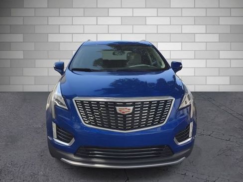 Certified 2024 Cadillac XT5 Premium Luxury w/ Technology Package FWD image 8