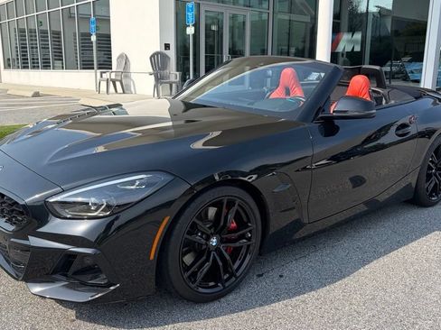 Used 2023 BMW Z4 M40i w/ Premium Package RWD image 1