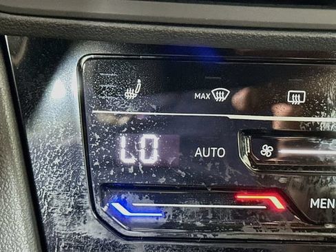 Certified 2025 Volkswagen Jetta Sport FWD image 20