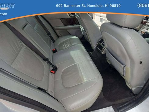 Used 2009 Jaguar XF Premium RWD image 15