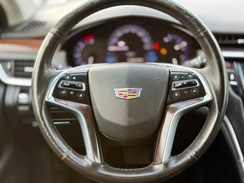 Used 2016 Cadillac XTS Luxury image 14