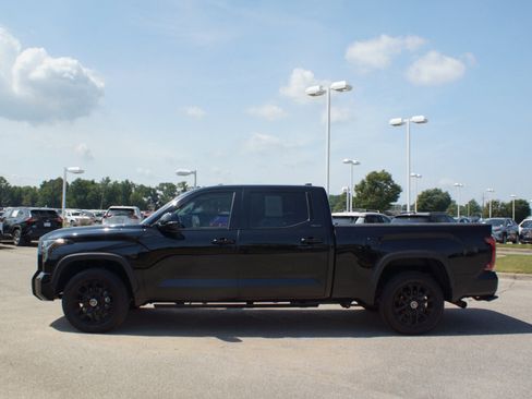 Used 2024 Toyota Tundra Limited AWD/4WD image 13