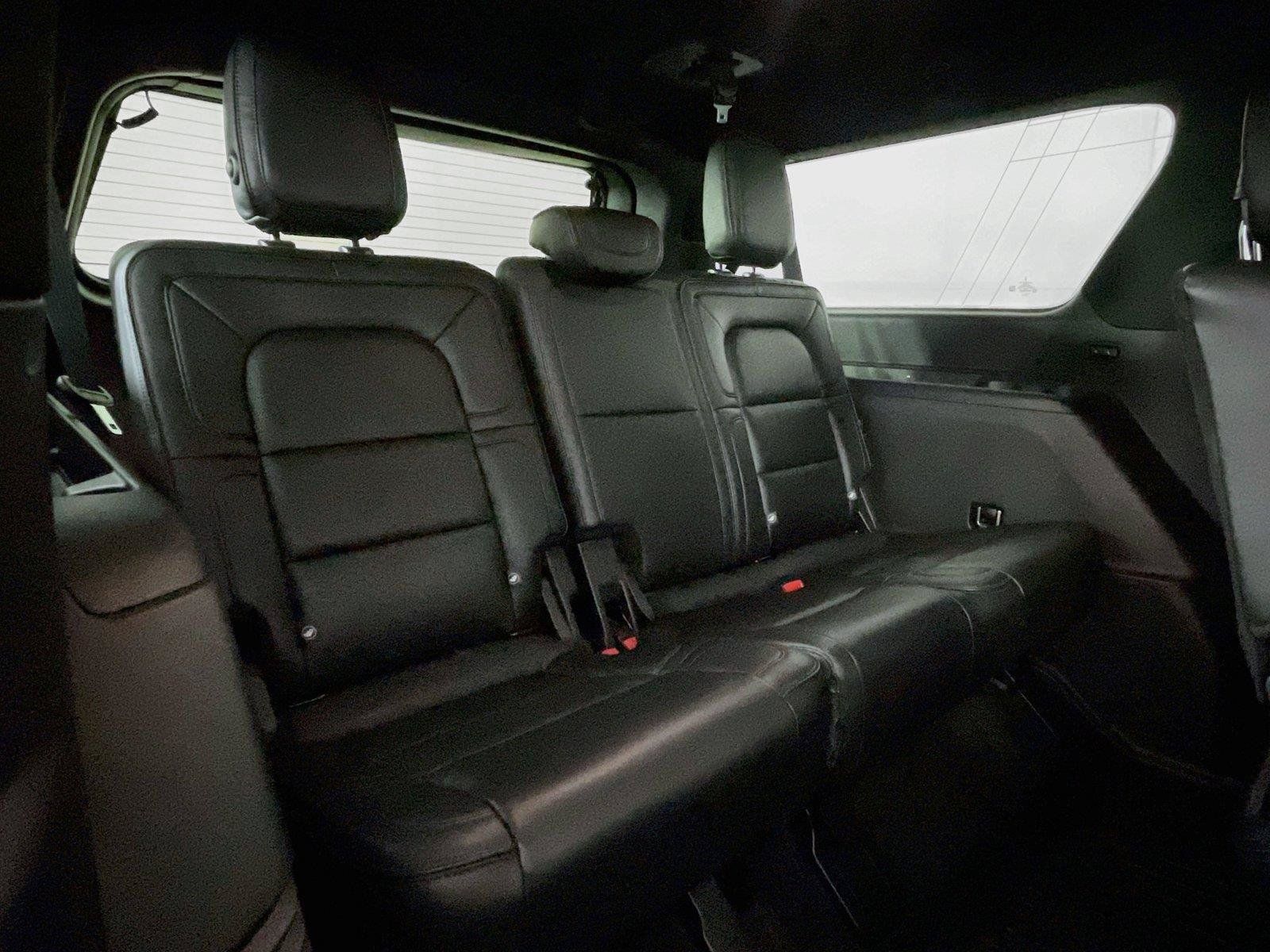 Used 2018 Lincoln Navigator L Reserve w/ Technology Package AWD/4WD image 32