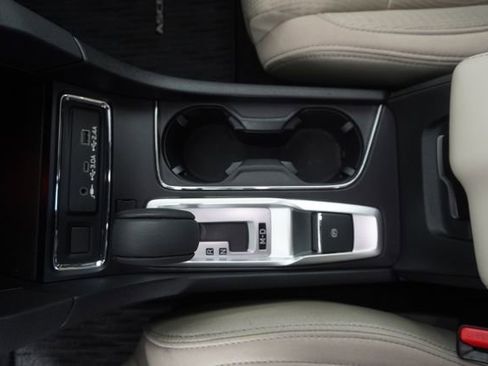 Certified 2025 Subaru Ascent Premium AWD/4WD image 30