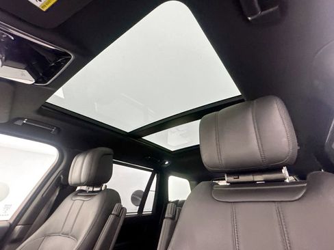 Used 2019 Land Rover Range Rover Long Wheelbase Supercharged AWD/4WD image 20