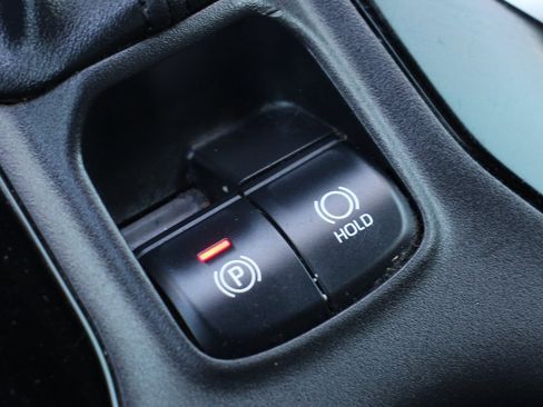 Used 2022 Toyota Corolla SE image 31