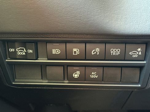 New 2026 Toyota Sequoia Platinum w/ TRD Off-Road Package AWD/4WD image 33