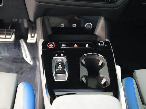 New 2027 Audi SQ6 e-tron Prestige AWD/4WD image 21