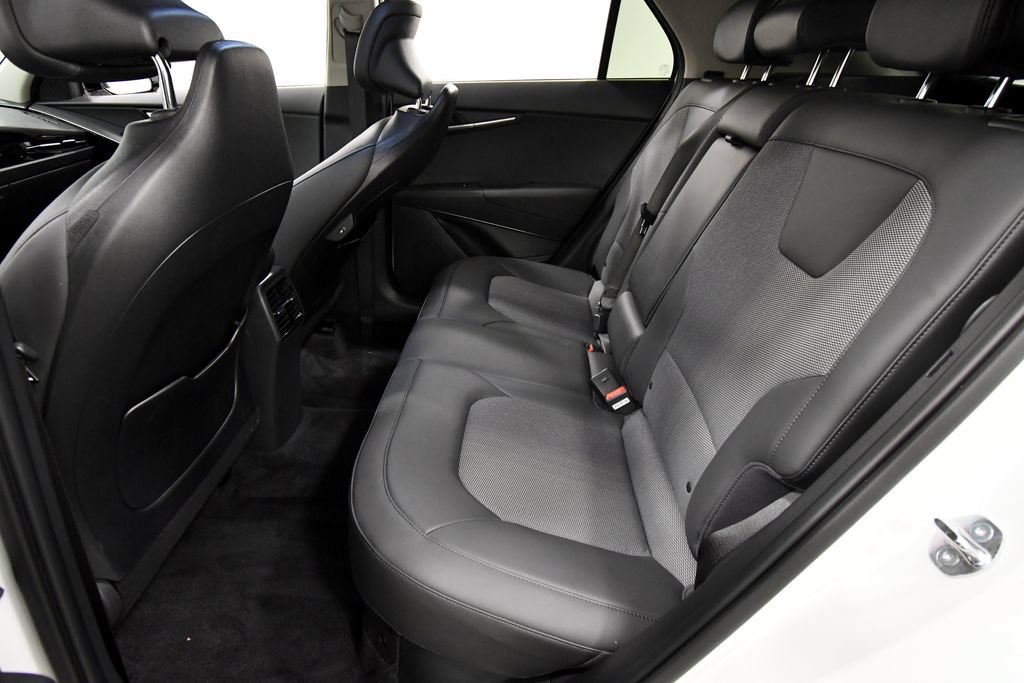 Certified 2025 Kia Niro EX Touring FWD image 15