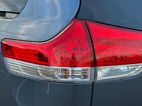 Used 2013 Toyota Sienna XLE image 49