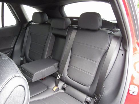 New 2025 Mercedes-Benz GLC 300 4MATIC image 17