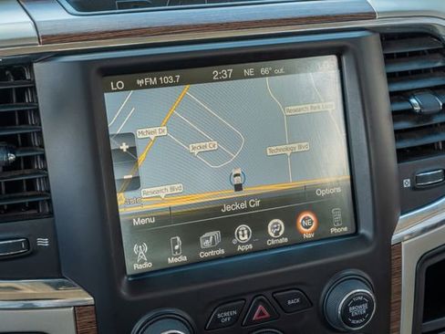 Used 2014 RAM 2500 Laramie w/ Convenience Group image 27