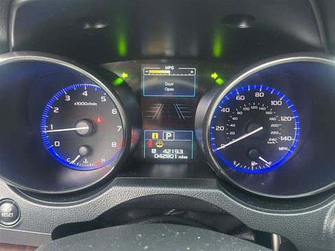 Used 2019 Subaru Outback 2.5i Limited image 7