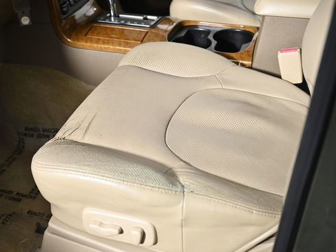 Used 2005 Nissan Pathfinder LE w/ (U01) LE Navigation Pkg image 22