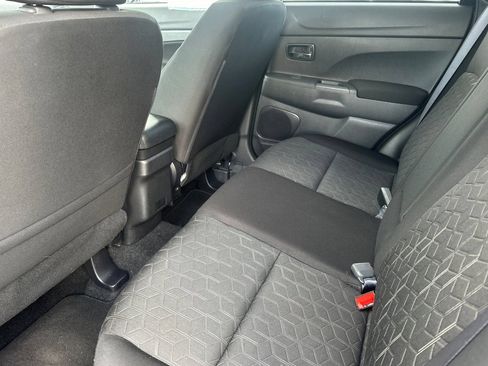Used 2025 Mitsubishi Outlander Sport ES AWD/4WD image 13