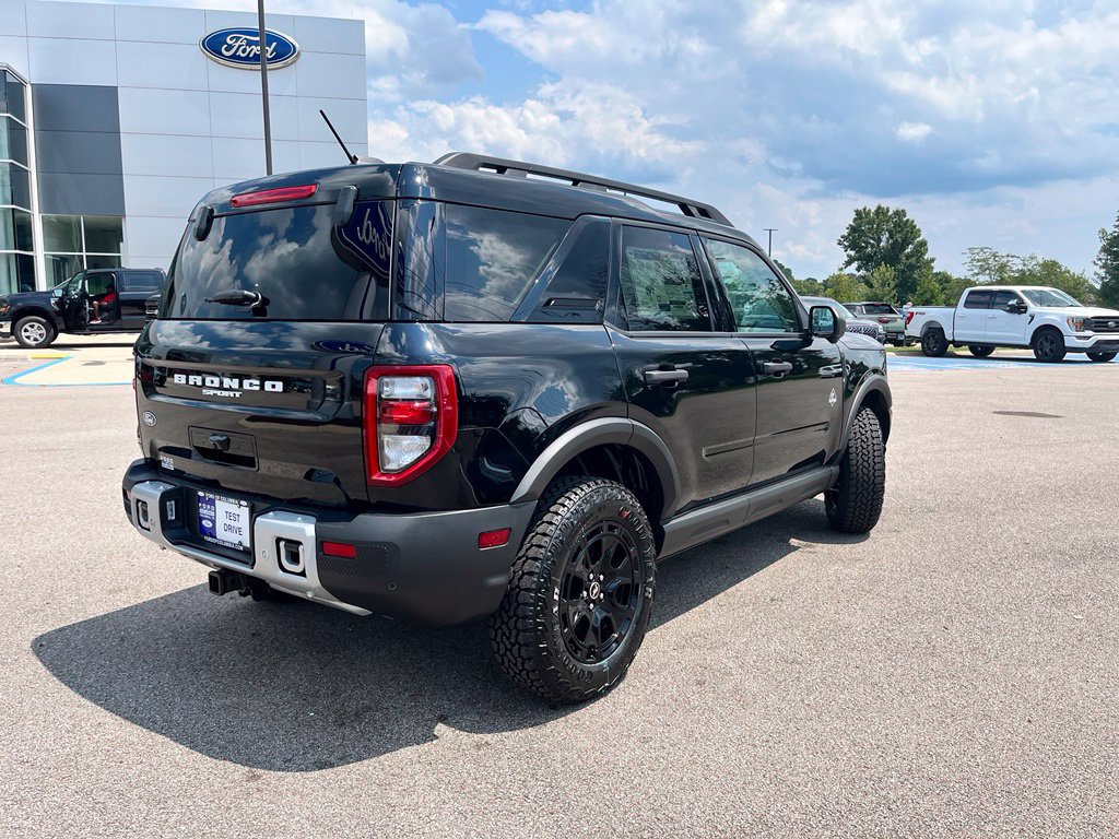 New 2026 Ford Bronco Sport Outer Banks w/ Sasquatch Outer Banks Package AWD/4WD image 5
