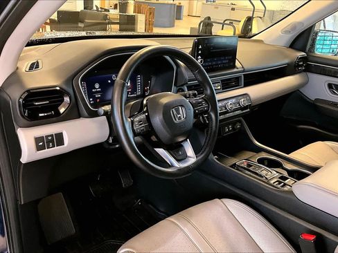 Used 2023 Honda Pilot Elite image 18