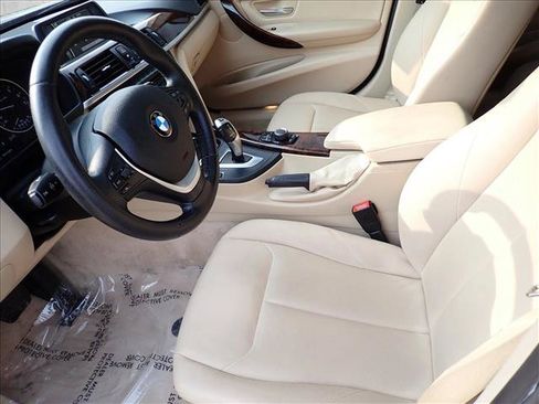 Used 2014 BMW 328i xDrive Sedan AWD/4WD image 9