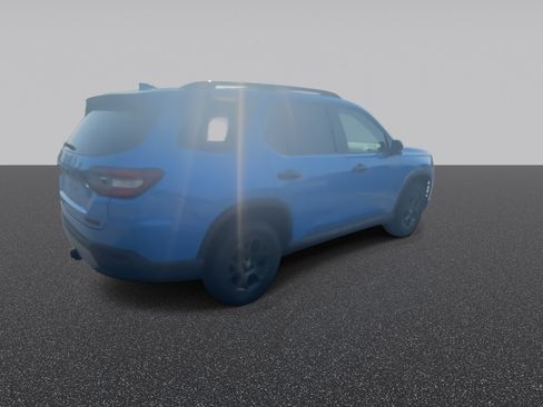 Certified 2025 Honda Pilot TrailSport image 9