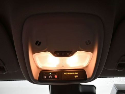 Used 2025 Buick Encore GX Preferred image 28