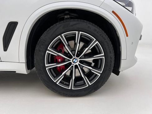 Used 2022 BMW X5 xDrive40i w/ M Sport Package image 32