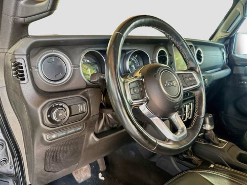 Used 2023 Jeep Wrangler Unlimited Sahara w/ Cold Weather Group AWD/4WD image 10