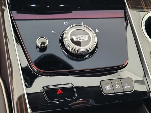 New 2026 Cadillac Escalade Luxury w/ Touring Package AWD/4WD image 12
