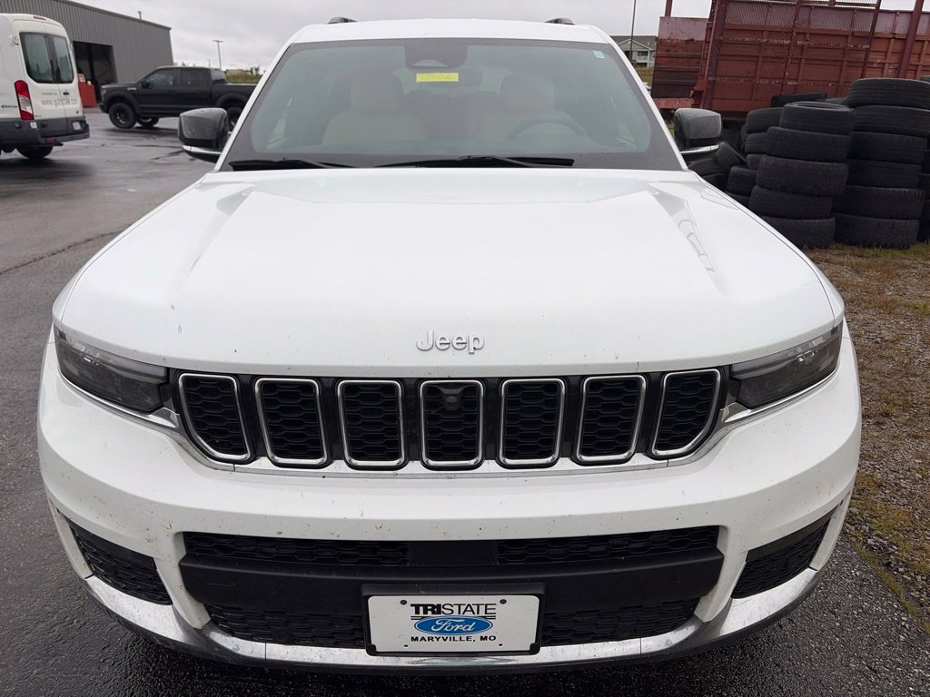 Used 2023 Jeep Grand Cherokee L Limited w/ Luxury Tech Group II AWD/4WD image 2