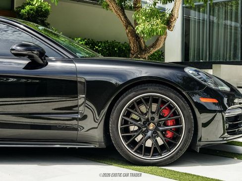 Used 2023 Porsche Panamera GTS AWD/4WD image 9