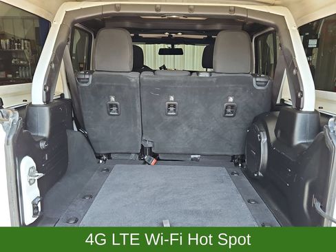 Used 2019 Jeep Wrangler Unlimited Rubicon w/ Dual Top Group AWD/4WD image 30