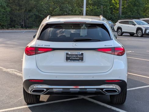 New 2026 Mercedes-Benz GLC 300 4MATIC image 9