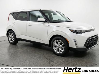 Used 2025 Kia Soul LX w/ LX Technology Package