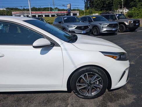 Used 2023 Kia Forte LXS FWD image 11