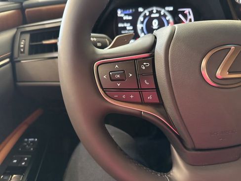 New 2025 Lexus ES 350 w/ Premium Package image 19