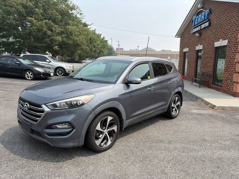 Used 2016 Hyundai Tucson Limited FWD image 2