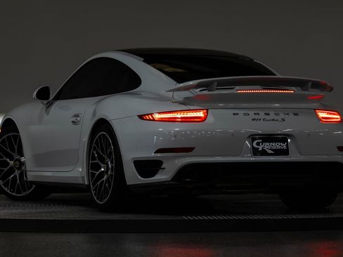 Used 2015 Porsche 911 Turbo S AWD/4WD image 27